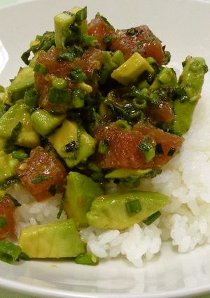 焦がしねぎ醤油ベースのまぐろアボカド丼-レシピのメイン写真