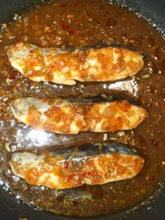 魚・さわらの簡単な甘辛煮♪豆板醤の煮魚-レシピのメイン写真