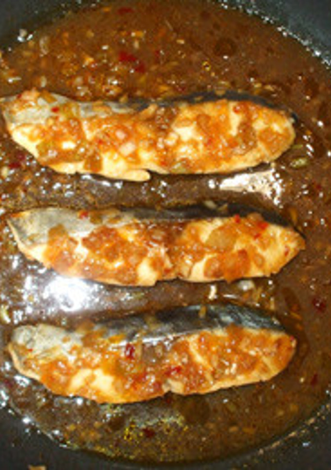 魚・さわらの簡単な甘辛煮♪豆板醤の煮魚-レシピのメイン写真