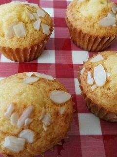 はちみつ風味*マドレーヌ-レシピのメイン写真