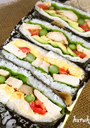 サラダチキンおにぎらず-レシピのメイン写真