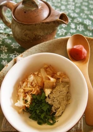 簡単スープ★梅と昆布のかちゅー湯-レシピのメイン写真