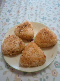 きな粉焼きおにぎり(梅)-レシピのメイン写真