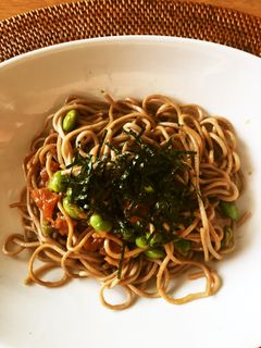 南高梅干しと枝豆の和そば炒め-レシピのメイン写真