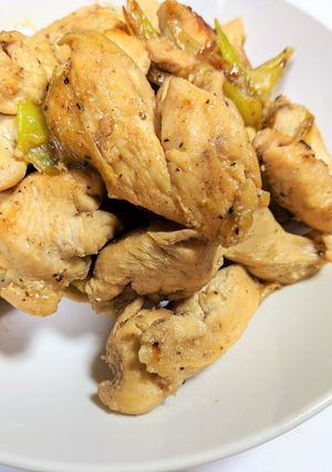 むね肉でも美味☆鶏の塩コショウ炒め-レシピのメイン写真