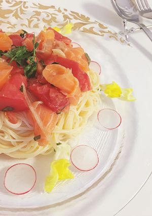 スモークサーモンとトマトの冷製パスタ-レシピのメイン写真