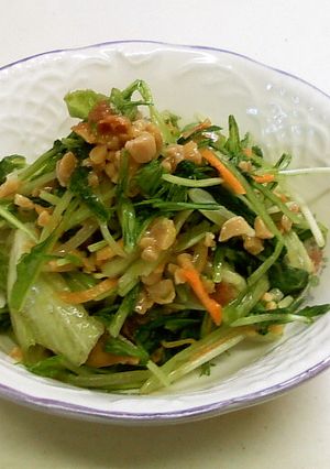 水菜レタスの梅納豆和え-レシピのメイン写真