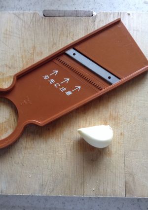 爪に入らない！にんにくのみじん切りの方法-レシピのメイン写真