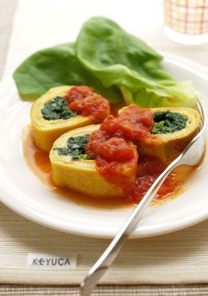 ほうれん草とチーズの卵焼き トマトソース添え-レシピのメイン写真