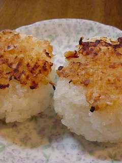 かつ節ネギ味噌焼きおにぎりでござーい。-レシピのメイン写真