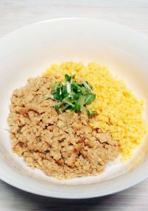 ヘルシー丼☆卵そぼろ＆豆腐入り鶏そぼろ丼-レシピのメイン写真