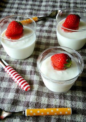 濃厚♪レアチーズケーキ風ヨーグルトプリン-レシピのメイン写真