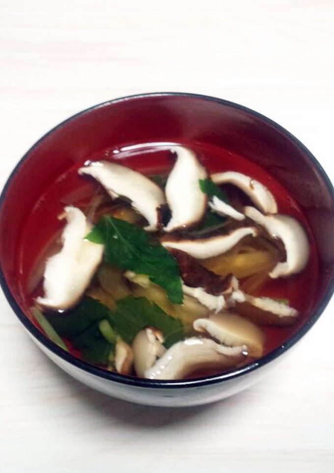 椎茸とみょうがと糸みつ葉のお吸い物-レシピのメイン写真