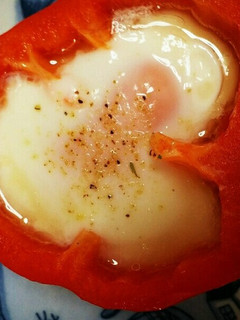パプリカの目玉焼き-レシピのメイン写真