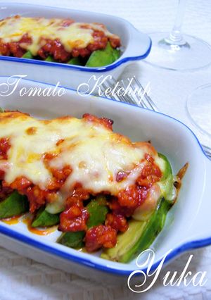 アボカドのケチャップそぼろチーズ焼き-レシピのメイン写真