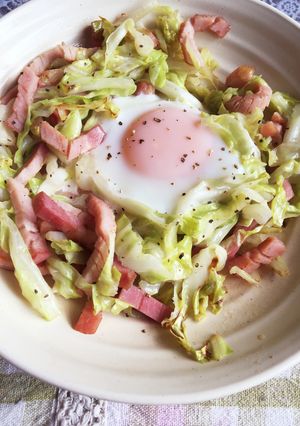 休日の一人ランチ♪巣ごもりたまごで-レシピのメイン写真