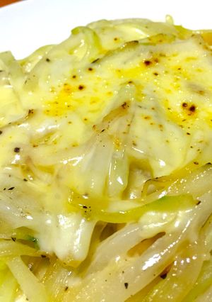 青パパイヤと新玉ねぎのチーズ焼き-レシピのメイン写真