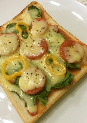 ケールのピザトースト-レシピのメイン写真