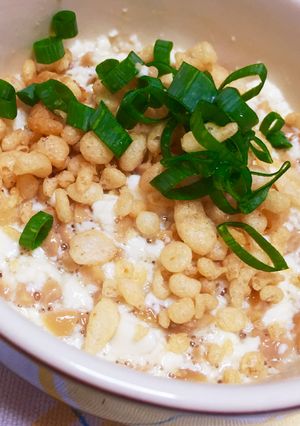ひきわり納豆と豆腐と揚げ玉の簡単おかず-レシピのメイン写真