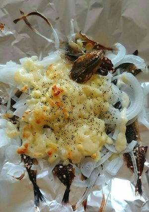 干物使ってピザ 簡単節約栄養満点 魚-レシピのメイン写真