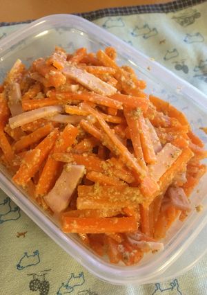 常備菜☆にんじんとハムの胡麻和えサラダ-レシピのメイン写真