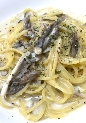 舞茸とチーズのクリームパスタ-レシピのメイン写真