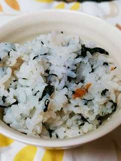 お弁当にも♬ 梅しらすわかめご飯-レシピのメイン写真