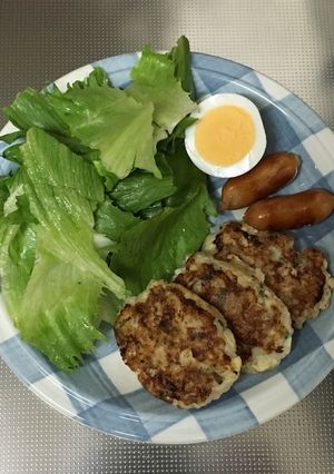 簡単！　山芋と豆腐のヘルシーバーグ-レシピのメイン写真