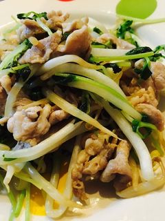 豚こまの豆苗もやしのポン酢炒め-レシピのメイン写真