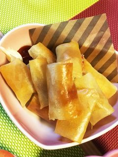 簡単☆ワンタンの皮で一口ウィンナー春巻き-レシピのメイン写真
