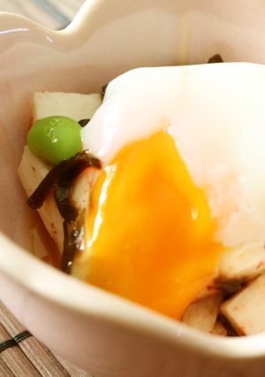簡単☆長いも枝豆の温玉おかず-レシピのメイン写真