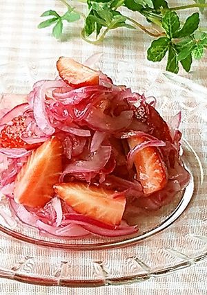 紫玉ねぎといちごの塩レモンマリネ-レシピのメイン写真