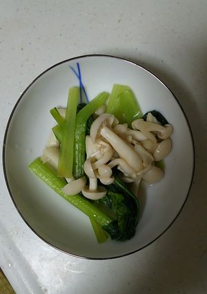 小松菜とブナピーの煮物（無水鍋調理）-レシピのメイン写真