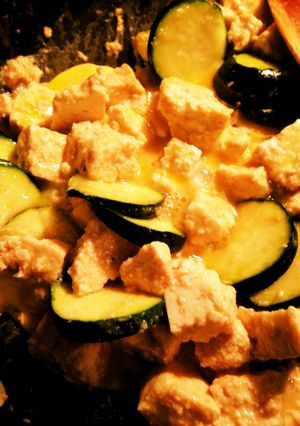 ズッキーニと豆腐と卵の味噌炒め-レシピのメイン写真