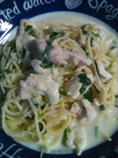 鶏肉とホウレンソウのクリームパスタ-レシピのメイン写真
