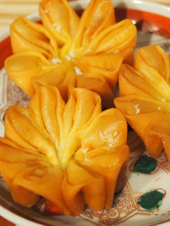 春巻の皮でつまみ花揚げ-レシピのメイン写真