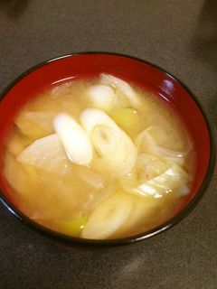大根と玉ねぎのお味噌汁-レシピのメイン写真