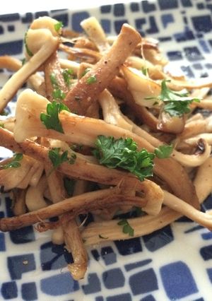 残り物活用！しいたけのじくで炒め物-レシピのメイン写真