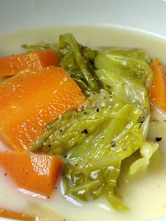 サヴォイキャベツの豆乳スープ-レシピのメイン写真