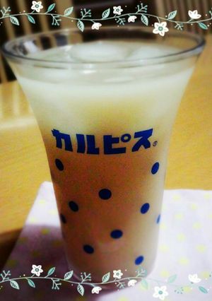 我が家のカルピス麦茶わり (⊙⊙)ナヌ‼-レシピのメイン写真