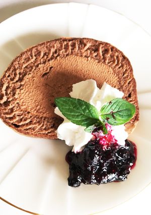 以外と簡単ロールケーキ(ココア)-レシピのメイン写真