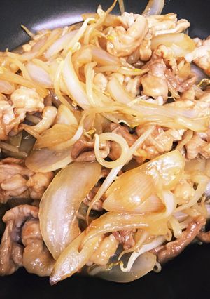 もやしでカサ増し！豚こまの生姜焼き★-レシピのメイン写真