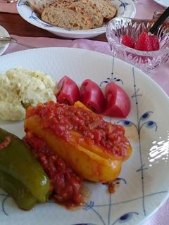 肉詰めパプリカのトマト煮込み-レシピのメイン写真