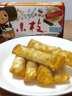 餃子の皮で☆チョコっと美味しい小枝ロール-レシピのメイン写真