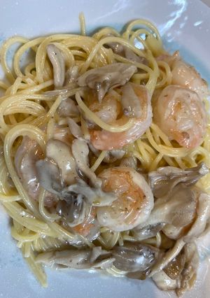 むきえびと舞茸のレモンクリームパスタ-レシピのメイン写真