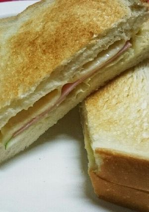 簡単☆ハムチーズホットサンド-レシピのメイン写真