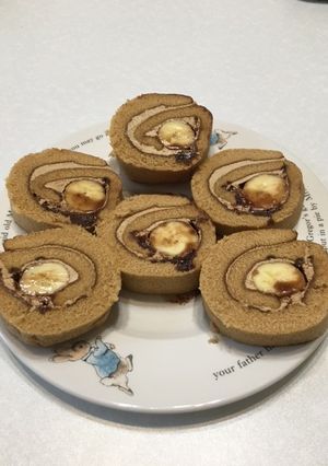 スイスロールでチョコバナナロールケーキ♪-レシピのメイン写真