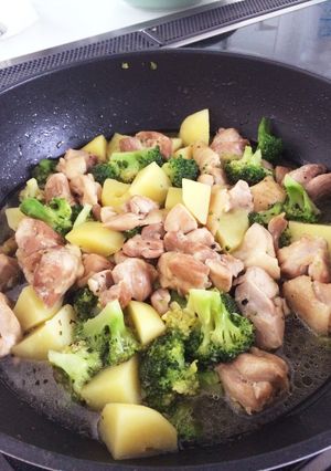 鶏肉とごろごろ野菜のコンソメ炒め-レシピのメイン写真