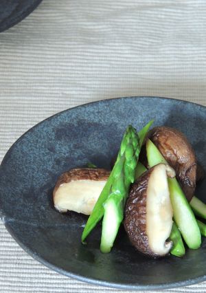 焼き椎茸とアスパラのだし醤油和え-レシピのメイン写真