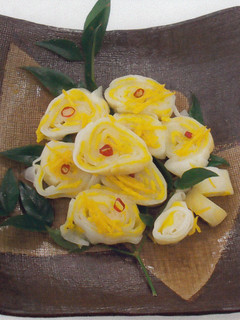 菊の花と大根の酢の物-レシピのメイン写真